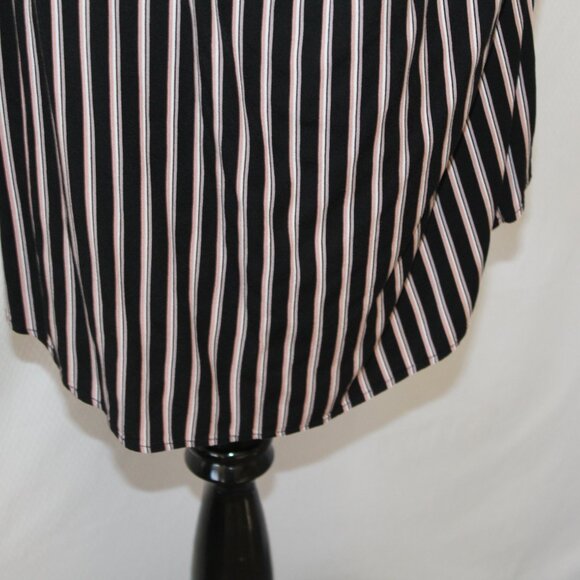 SALE Torrid Tank Multi Striped Stretch Challis Pullover Sleeveless 4, 4X, 26 EUC - Picture 8 of 11